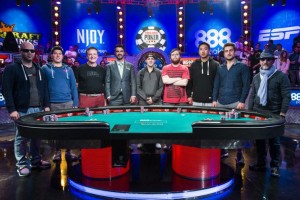 2015-November-Nine_2015-WSOP_EV68_Day-7_Giron_8JG2926-755x504