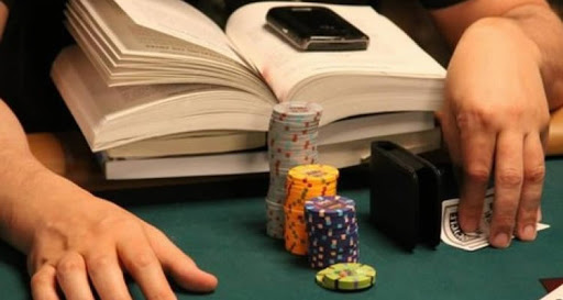 Los leaks y el secreto para potenciar el aprendizaje en el poker