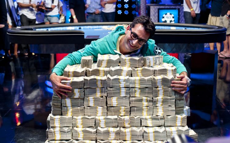 Antonio Esfandiari